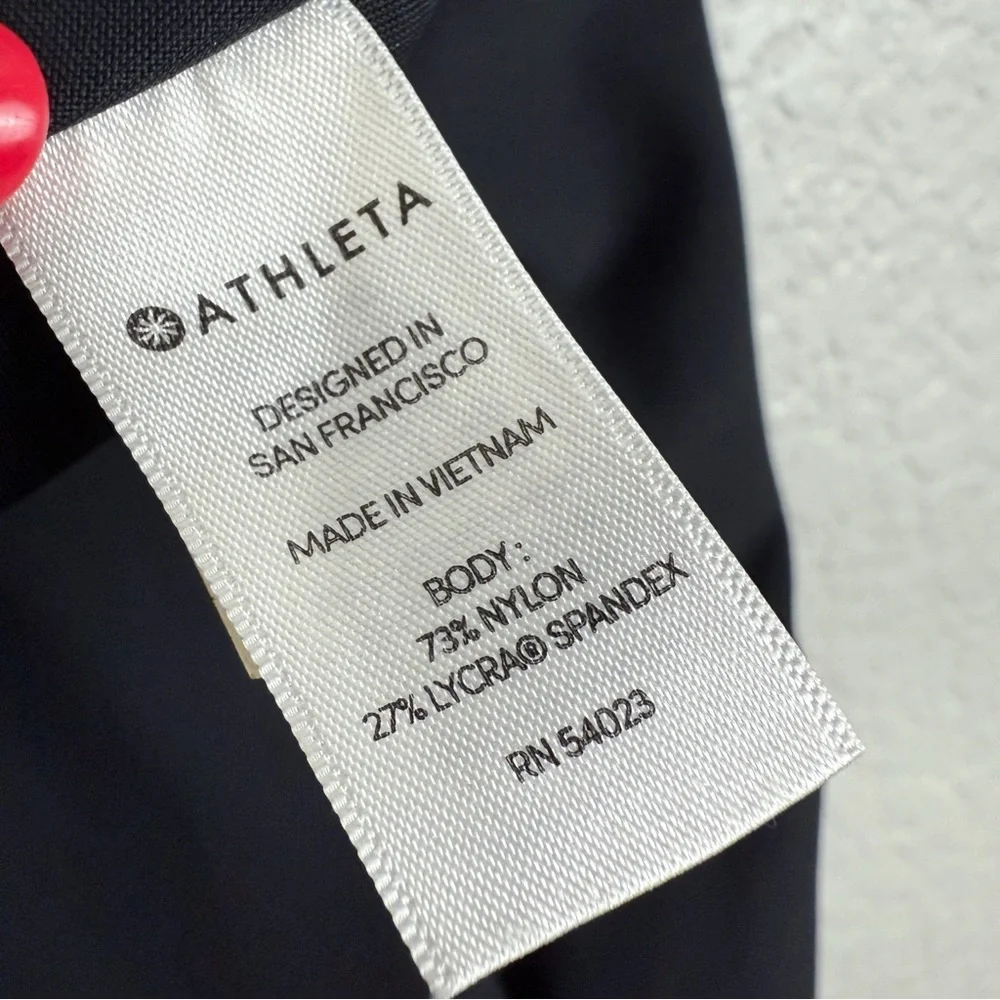 Athleta Stellar Zip Pocket Travel Leggings, Black M – Wrinkle-Resistant, Commute